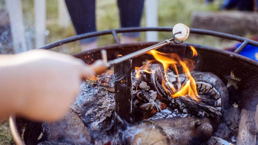 campingküche kochen outdoor kinder grillplätze in südtirol elternblog tipps zelten mit kind sommerferien urlaub zelt kochen grillen unterwegs einfach campen